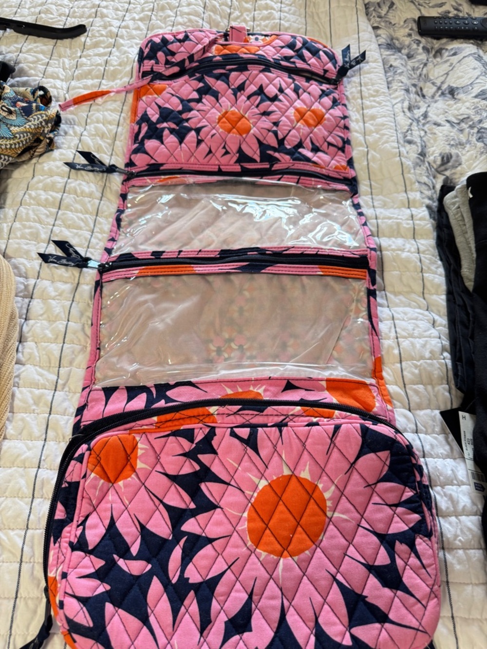 Vera Bradley love me hanging toiletries bag